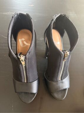 Report Black Open-Toe Front Zip Heeled Sandals